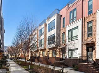427 Nottoway Walk, Alexandria, VA 22304