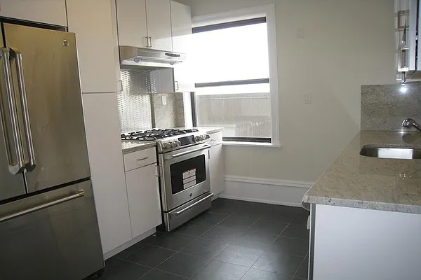 Rented by Corcoran | media 14