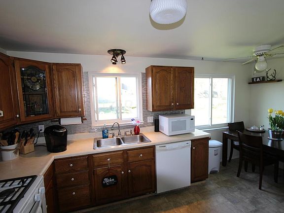 5th image of 3159 Telham Dr
