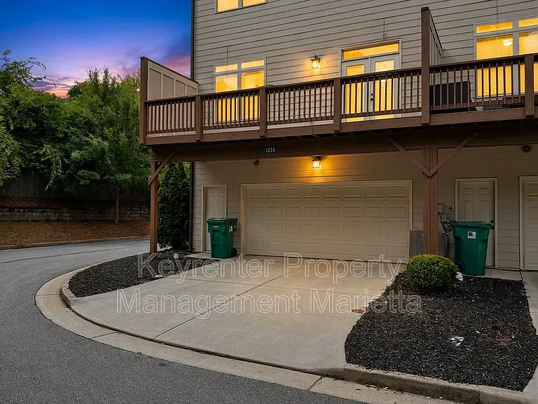 1244 Stone Castle Cir SE — Photo 37