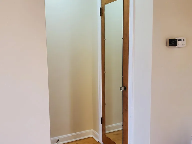 5438 N Elston Ave #2 — Photo 6