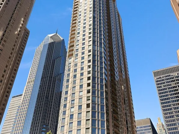 222 N Columbus Dr APT 2909, Chicago, IL 60601