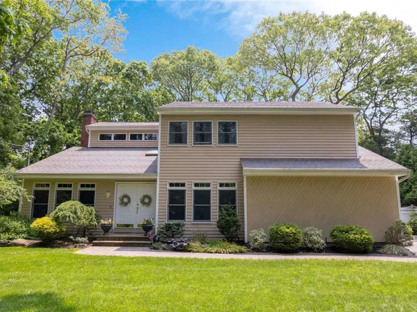 48 Pine Hill Road, Port Jefferson, NY 11777