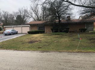 635 Edgemont Ln, Park Ridge, IL 60068