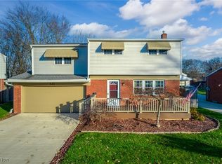 813 Salem Ave, Elyria, OH