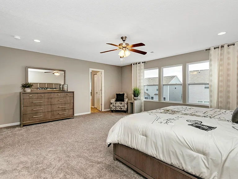 7576 Bullseye Dr — Photo 22