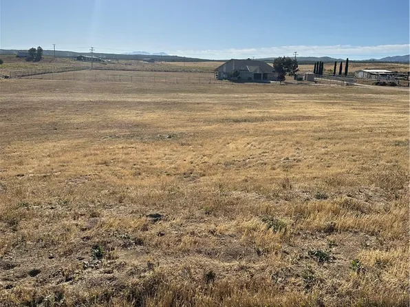 472 Roundup Dr, Aguanga, CA 92536