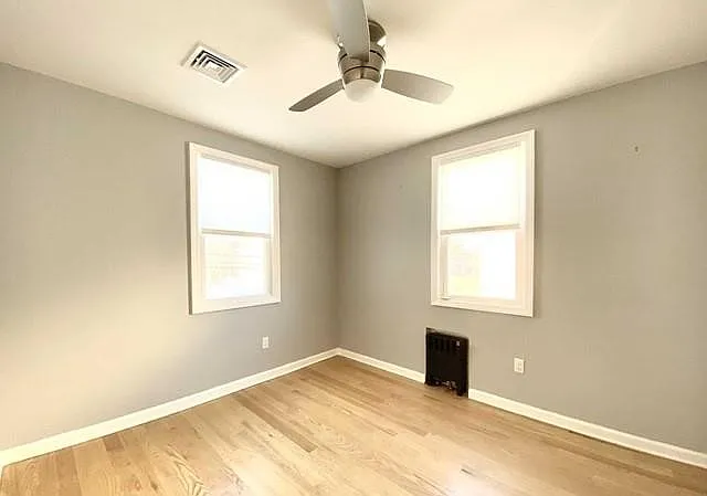 7 Holland Ave — Photo 14