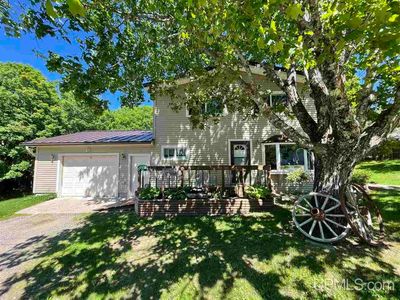 320 County Road Az, Champion, MI, 49814