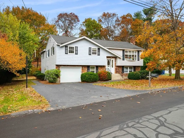 3 Cutting Ln, Burlington, MA 01803