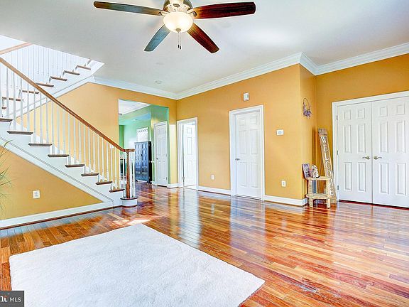 4th image of 4718 Girton Ave