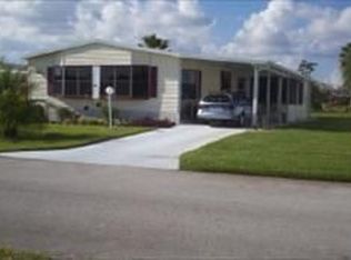 1030 W Lakeview Dr, Sebastian, FL 32958