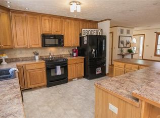 7960 Stonewall Dr, Amelia Court House, VA 23002