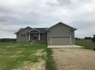 N6593 English Settlement Rd, Albany, WI 53502