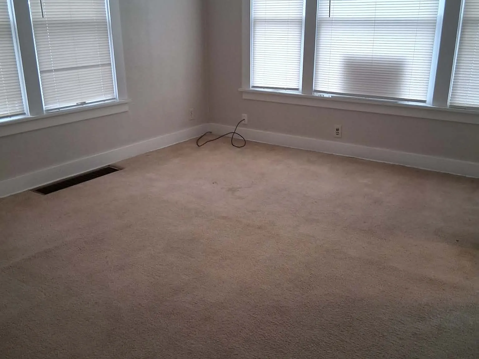 1 bed, 725 sqft, $1,025 — Photo 2