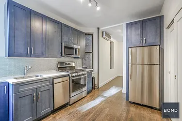 Rented by Bond New York