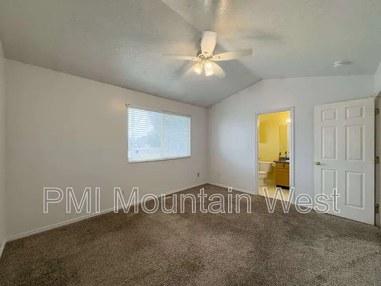 2419 W 1850 N — Photo 25