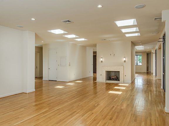 2nd image of 3629 W End Ave #301