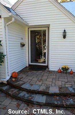 4th image of 170 Orchard Hill Dr