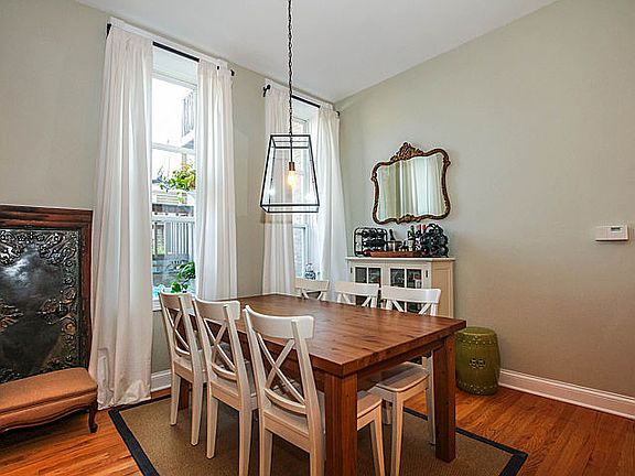 4th image of 1528 N Paulina St #L