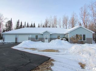12 Beth Ann Dr, Esko, MN 55733