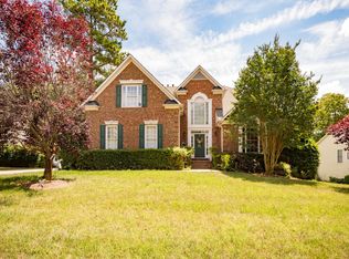 106 Barrington Overlook Dr, Durham, NC 27703