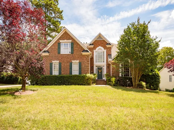 106 Barrington Overlook Dr, Durham, NC 27703