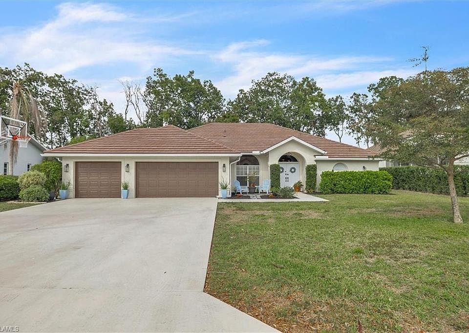 1st image of 488 Henley DR