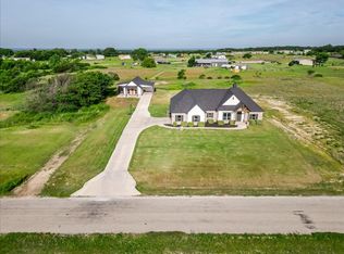 1040 Pioneer Xing, Weatherford, TX 76088