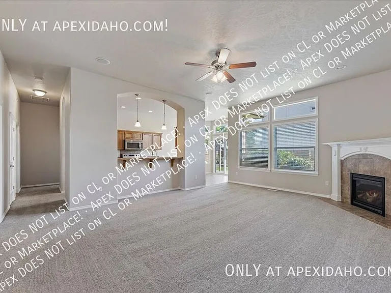 1899 W Apgar Creek Dr — Photo 2