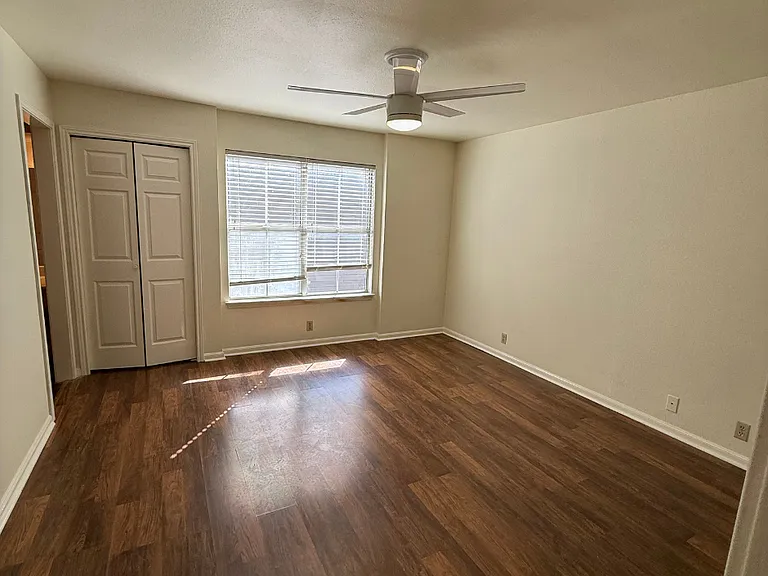 101 Fenimore Ave #2 — Photo 11