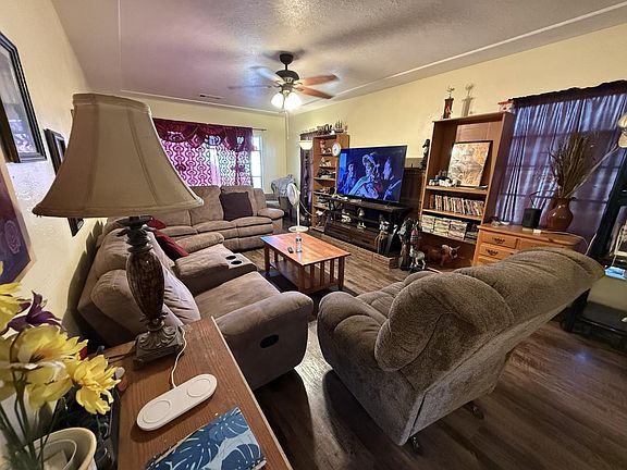 5th image of 3653 N Hulbert Ave