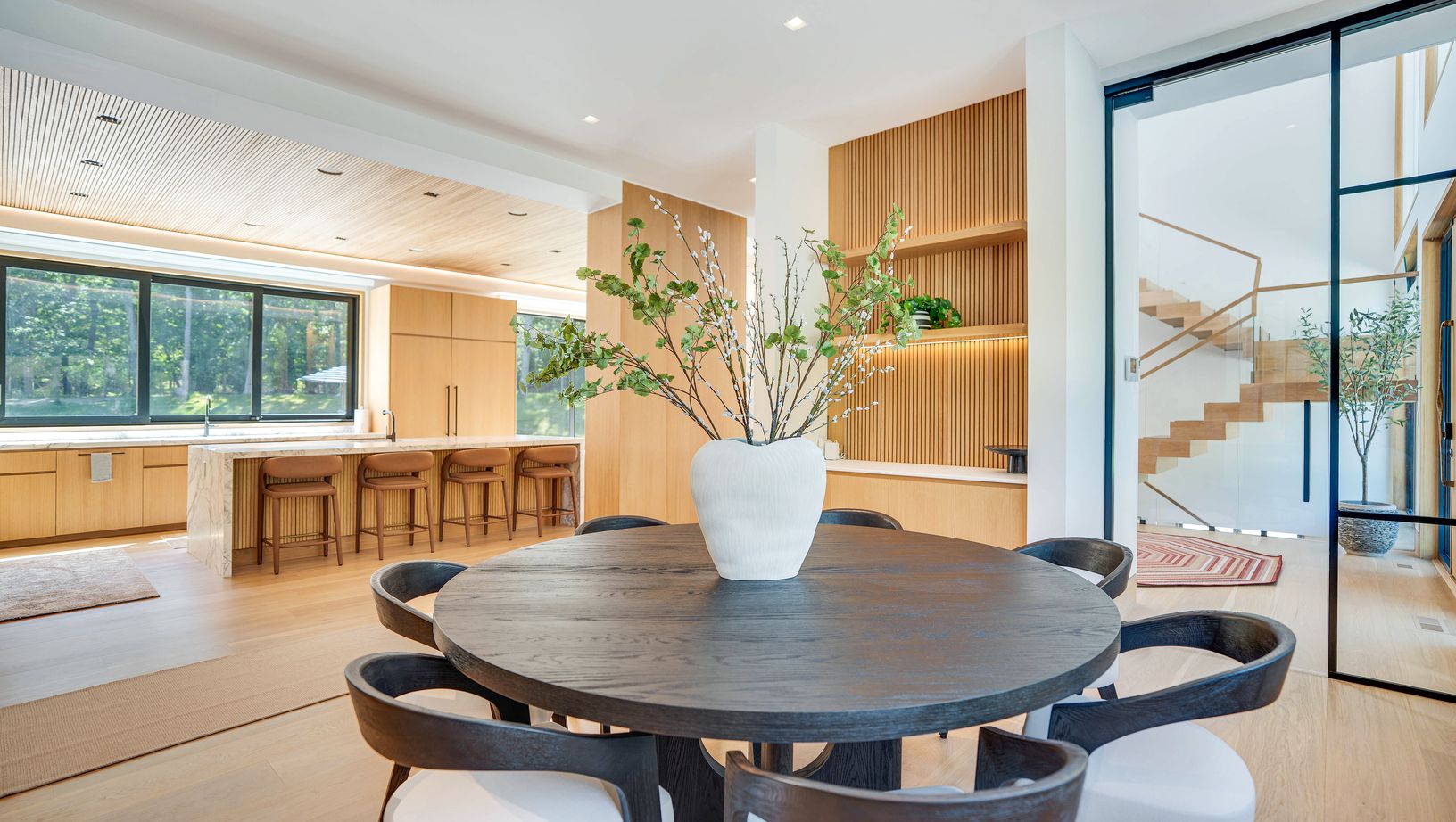  Dining XL & bar - 