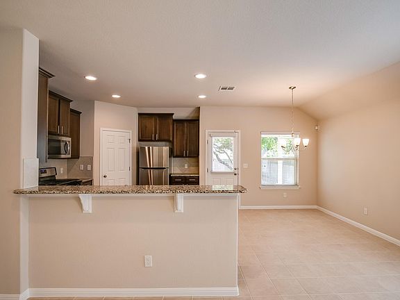 5th image of 116 Beech Creek Ln