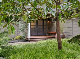 3270 SW Underwood Dr, Portland, OR 97225