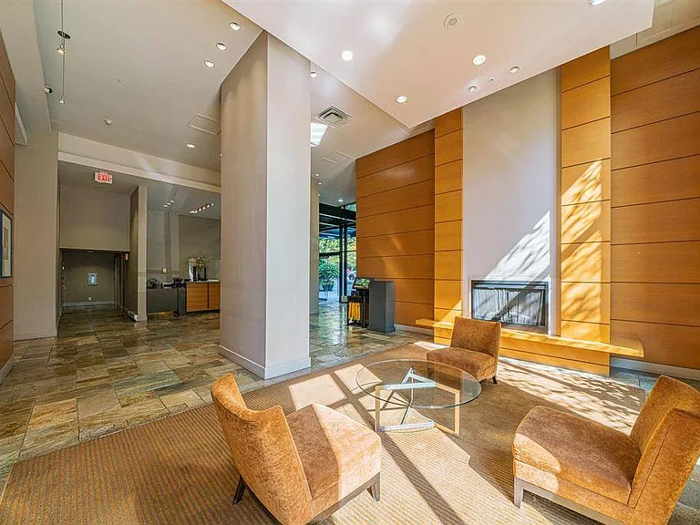 909 Mainland St #2105 — Photo 4