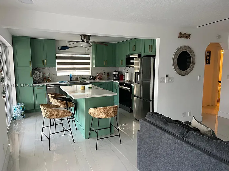 27346 Martinique Ln — Photo 17