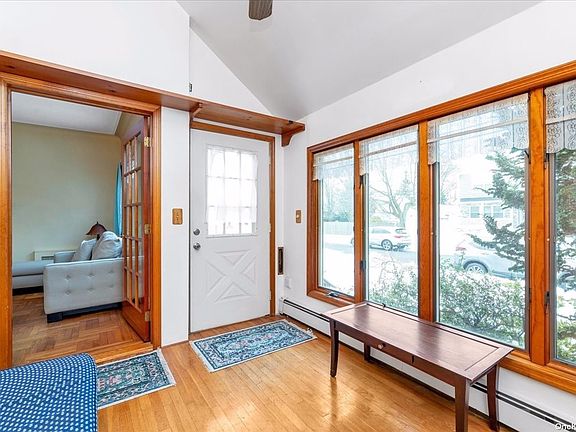 5th image of 709 Sunrise Ave