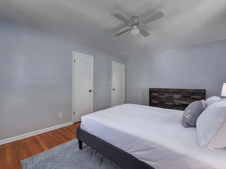 18033 Chagrin Blvd #2 — Photo 8