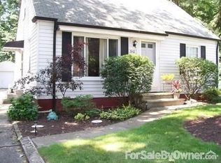 510 Cedarbrook Dr, Painesville, OH 44077