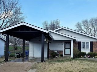 2615 Lindsay Ln, Florissant, MO
