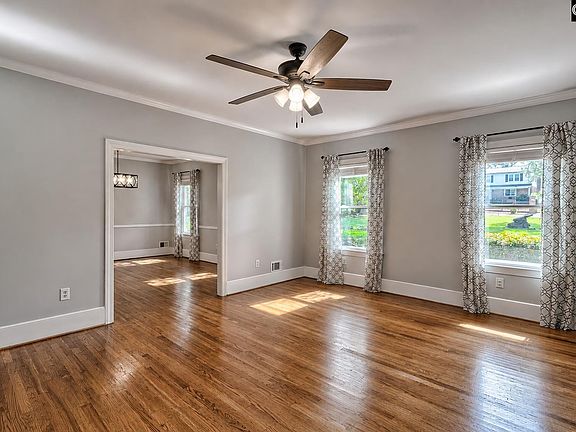 5th image of 3611 Boundbrook Ln