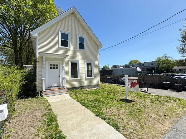 15 Phillips St, Weymouth, MA 02188