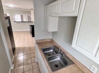 5 3rd Ave #1, Woonsocket, RI 02895