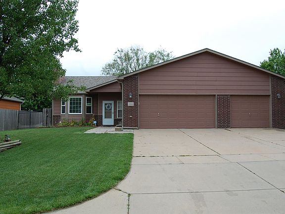 2nd image of 10046 W Lydia Ct