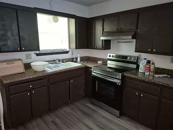 4th image of 2513 SE 47th St
