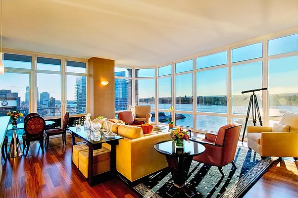 Sold by Nest Seekers International | media 16