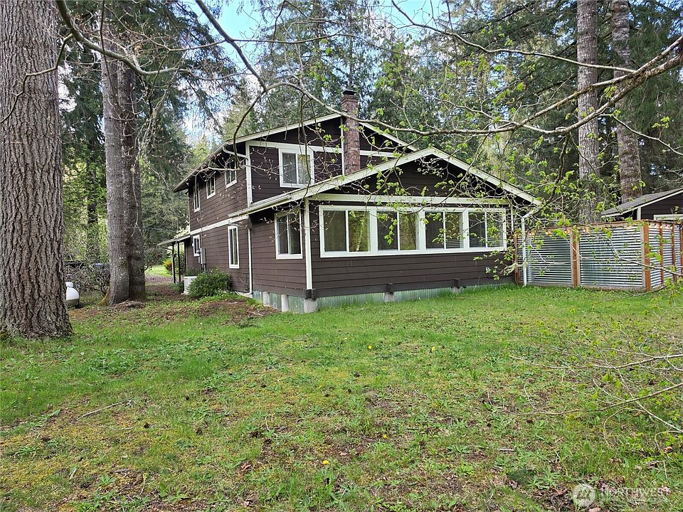 1st image of 130 NE Evergreen Drive