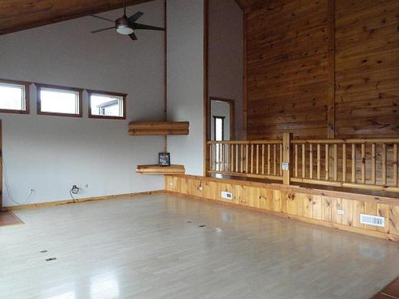 5th image of 276 Highland Dr