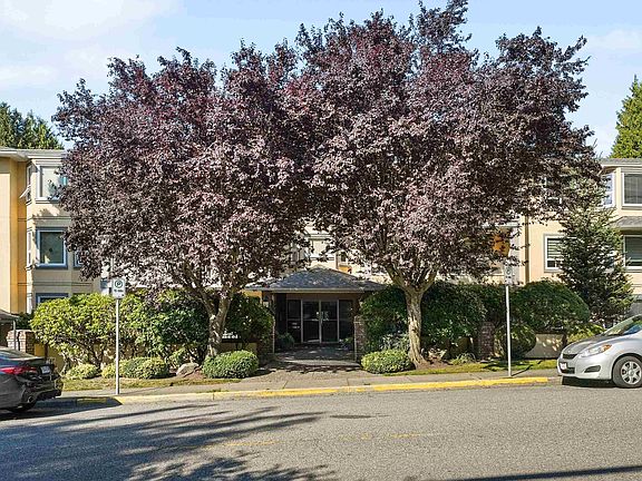 2nd image of 1459 Blackwood St #307